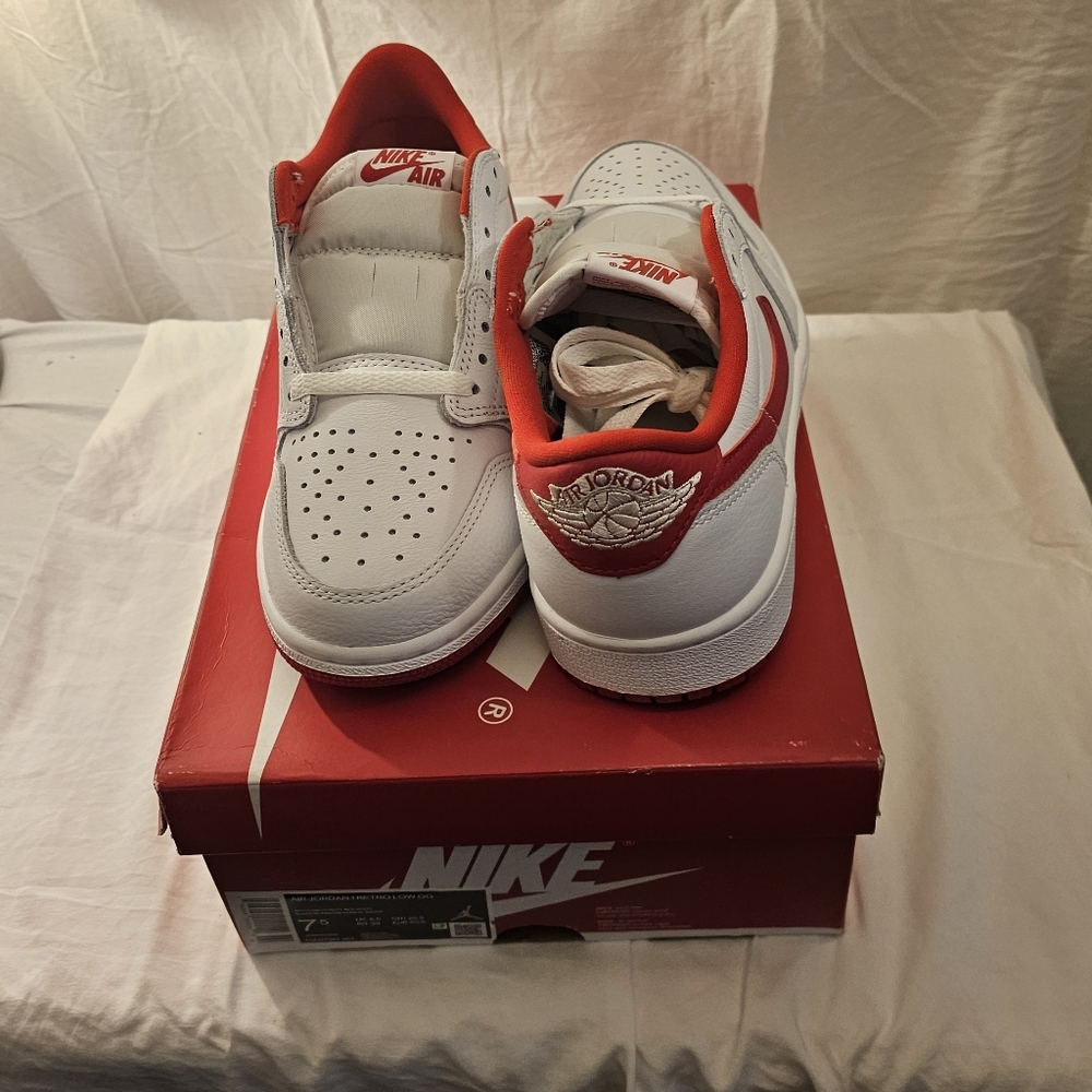 Nike Kids White and Red Sneakers